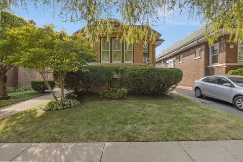 6512 N Artesian Ave, Chicago, IL 60645
