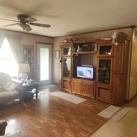 1002 Mccameron Ave, Lockport, IL 60441 photo 4