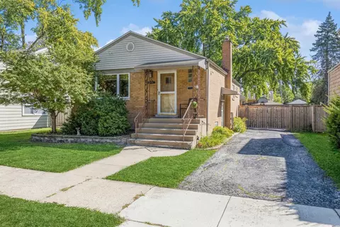 4005 Grove Ave, Brookfield, IL 60513