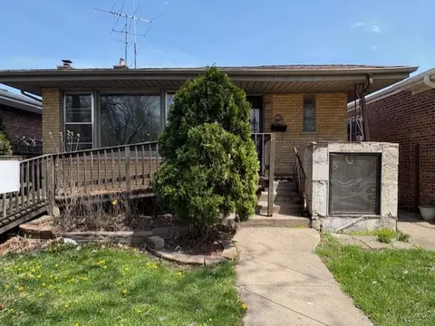 10809 S Mackinaw Ave, Chicago, IL 60617