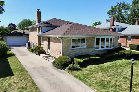 8828 Ozark Ave, Morton Grove, IL 60053