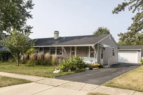 3066 Wakefield Dr, Carpentersville, IL 60110