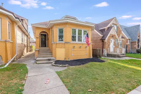 2955 N Newland Ave, Chicago, IL 60634