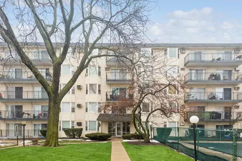 5510 Lincoln Ave #306, Morton Grove, IL 60053