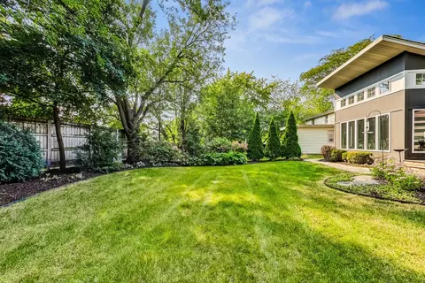 Exterior - 526 Evergreen St, Wheaton, IL 60187 photo 11 of 12