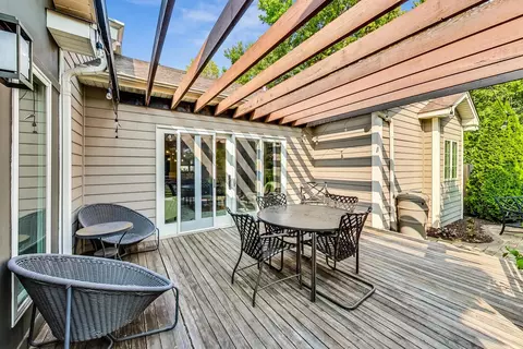 Exterior - 526 Evergreen St, Wheaton, IL 60187 photo 5 of 12