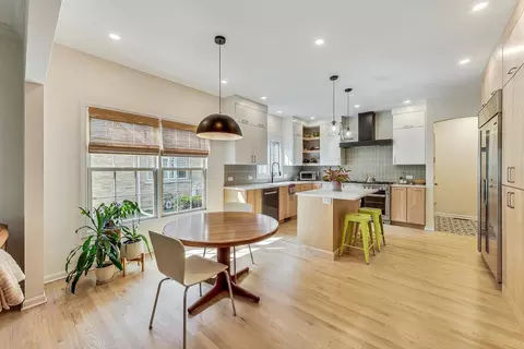 Kitchen - 526 Evergreen St, Wheaton, IL 60187 photo 3 of 4