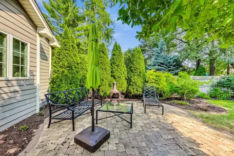 Exterior - 526 Evergreen St, Wheaton, IL 60187 photo 8 of 12