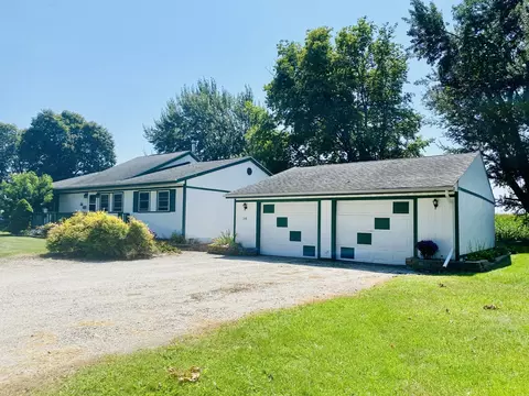 205 5th St, Cedar Point, IL 61316 photo 19
