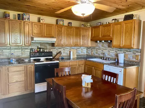 205 5th St, Cedar Point, IL 61316 photo 2