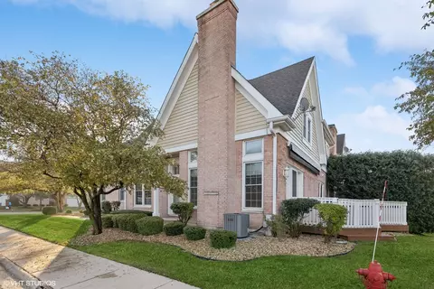1501 Wexford Pl, Naperville, IL 60564