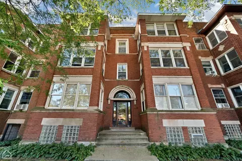 1217 E 53rd St #2, Chicago, IL 60615