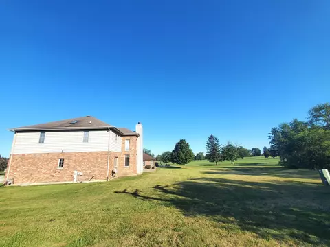 Exterior - 402 Fairway Dr, Beecher, IL 60401 photo 3 of 6