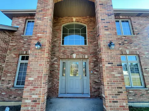 Exterior - 402 Fairway Dr, Beecher, IL 60401 photo 6 of 6