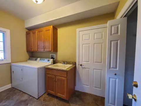 Other - 402 Fairway Dr, Beecher, IL 60401 photo 7 of 8
