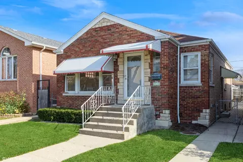3523 N Pioneer Ave, Chicago, IL 60634