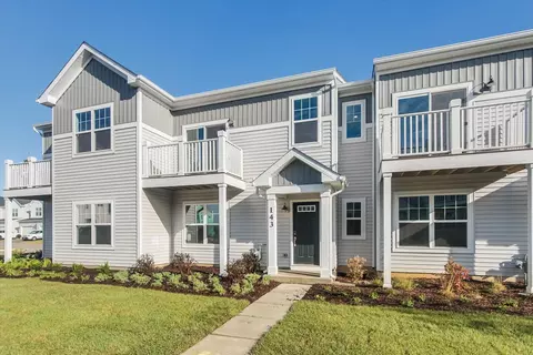 143 Kingsport Dr, South Elgin, IL 60177
