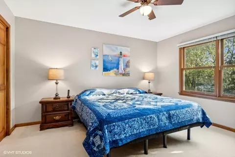 Bedroom - 809 Hyde Park Ln, Naperville, IL 60565 photo 1 of 4
