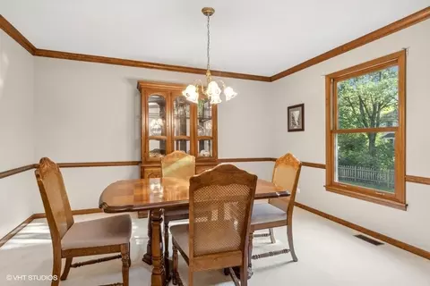 Dining - 809 Hyde Park Ln, Naperville, IL 60565 photo 2 of 2