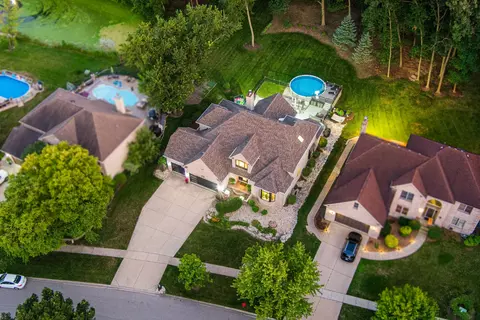 View/Area - 561 Ford Ln, Bartlett, IL 60103 photo 4 of 9