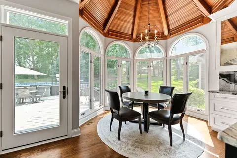 Dining - 561 Ford Ln, Bartlett, IL 60103 photo 3 of 3
