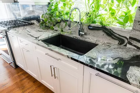 Kitchen - 561 Ford Ln, Bartlett, IL 60103 photo 6 of 6