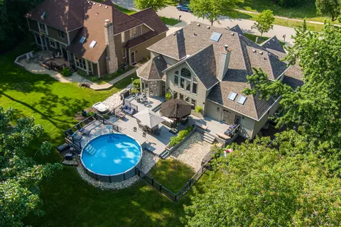 View/Area - 561 Ford Ln, Bartlett, IL 60103 photo 7 of 9