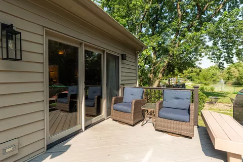 Exterior - 561 Ford Ln, Bartlett, IL 60103 photo 13 of 25