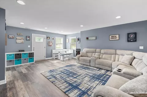 Other - 351 E Lincoln St, Seneca, IL 61360 photo 3 of 4