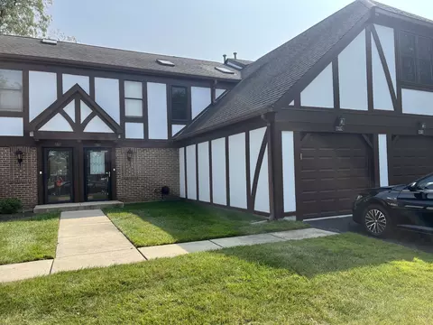 7355 Canterbury Pl #20-4, Downers Grove, IL 60516