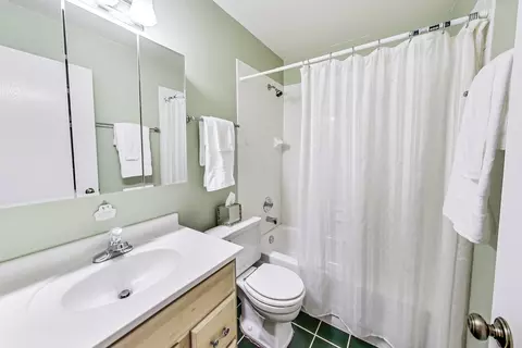 1152 Silverwood Ct #B1, Wheeling, IL 60090 photo 21