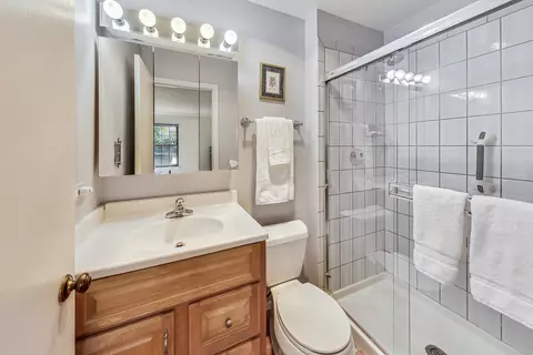 1152 Silverwood Ct #B1, Wheeling, IL 60090 photo 17