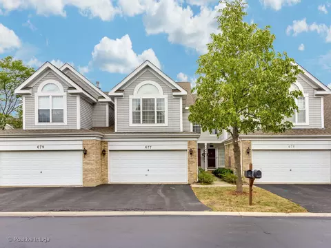 677 Citadel Dr, Westmont, IL 60559