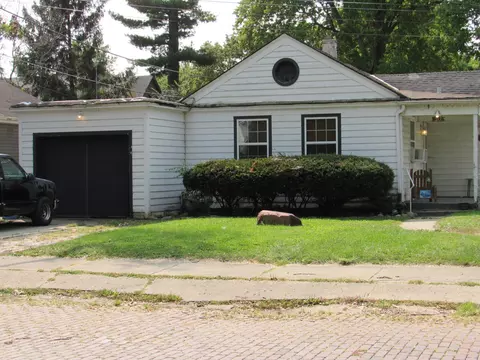 317 St James St, Ottawa, IL 61350