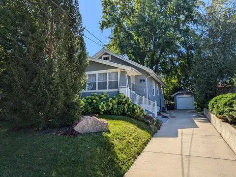 309 W Roosevelt St, Freeport, IL 61032