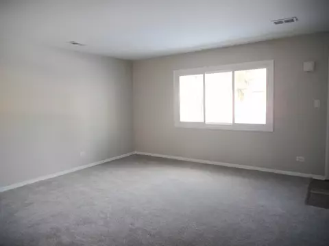 Living - 63 W Manchester Dr, Wheeling, IL 60090 photo 1 of 4