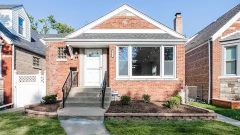 8017 S Maplewood Ave, Chicago, IL 60652