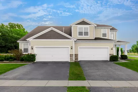 2800 Brahms Ln, Woodstock, IL 60098