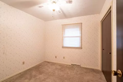 1004 Broadmoor Rd, Bloomington, IL 61704 photo 13