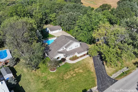 4115 Florence Dr, Johnsburg, IL 60051 photo 2