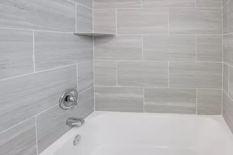 10548 S Eberhart Ave, Chicago, IL 60628 photo 11