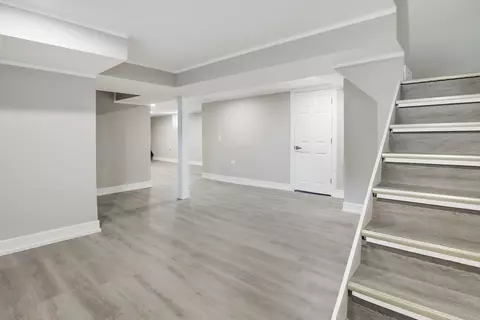 10548 S Eberhart Ave, Chicago, IL 60628 photo 13