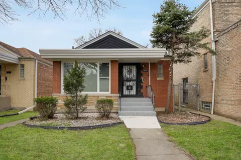 10548 S Eberhart Ave, Chicago, IL 60628