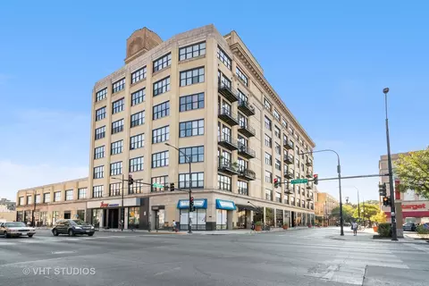 1601 W School St #213, Chicago, IL 60657