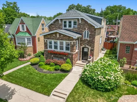 5451 N Laporte Ave, Chicago, IL 60630