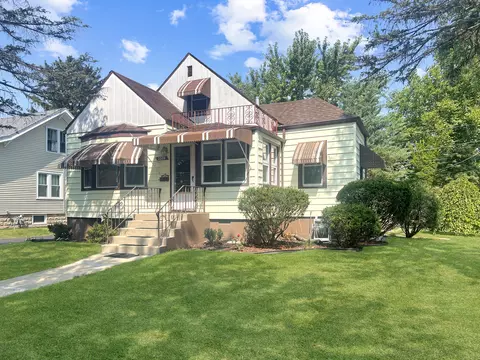 3328 N Schultz Dr, Lansing, IL 60438 photo 2