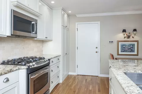 1591 Stonebridge Trl, Wheaton, IL 60189 photo 7