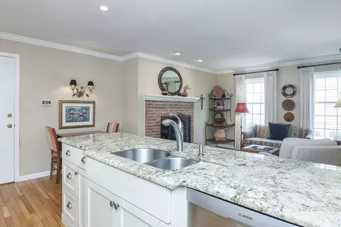 1591 Stonebridge Trl, Wheaton, IL 60189 photo 8