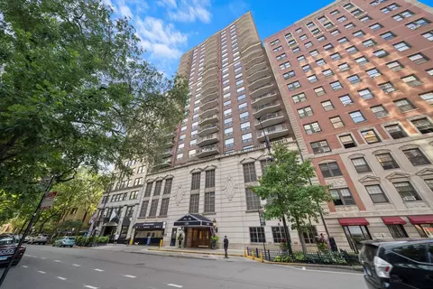 1250 N Dearborn St #4E, Chicago, IL 60610