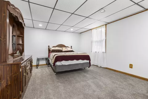 Bedroom - 4524 E River Rd, Ridott, IL 61067 photo 4 of 4